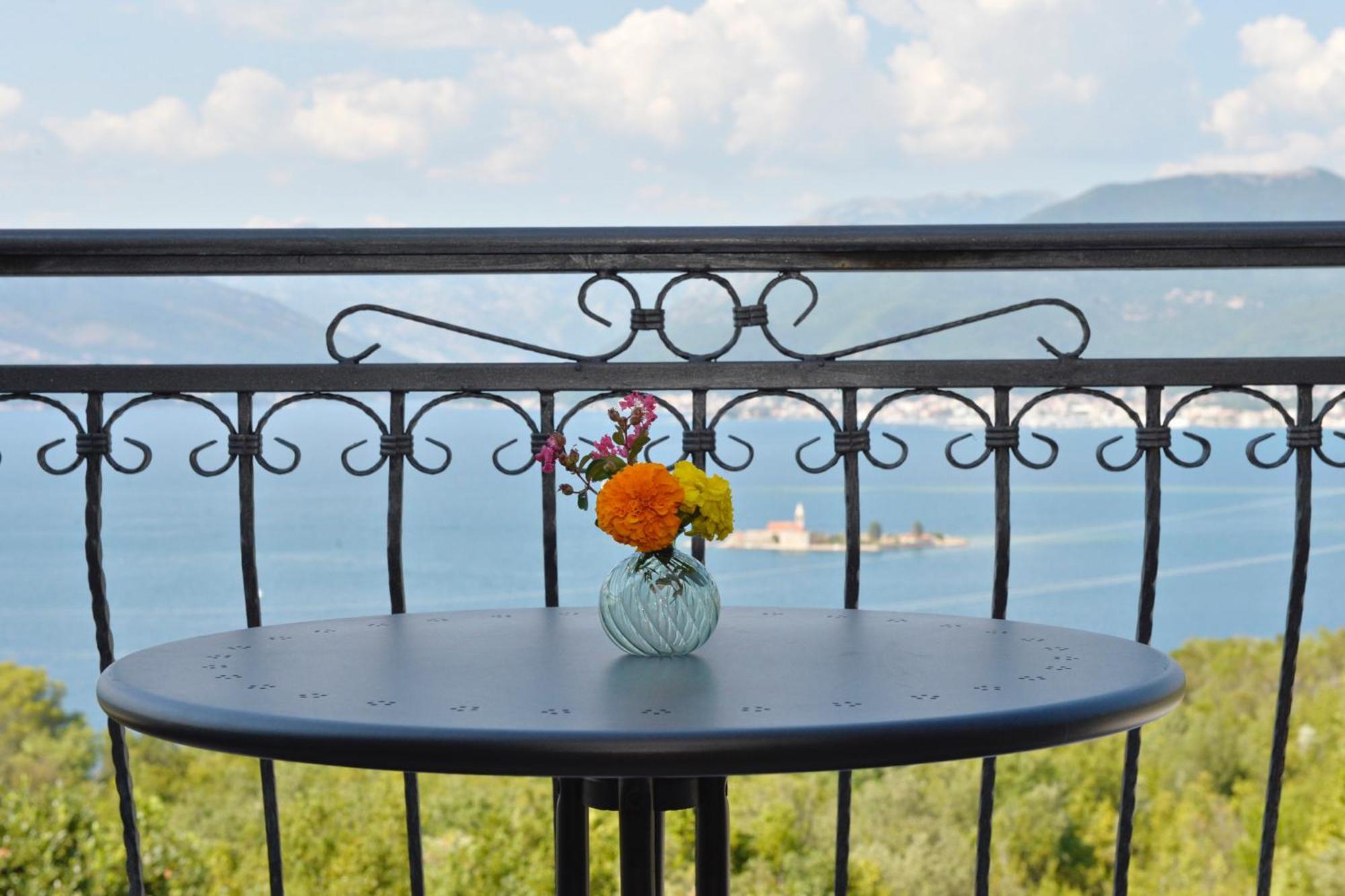 Villa Vista Azzurra ティヴァト エクステリア 写真