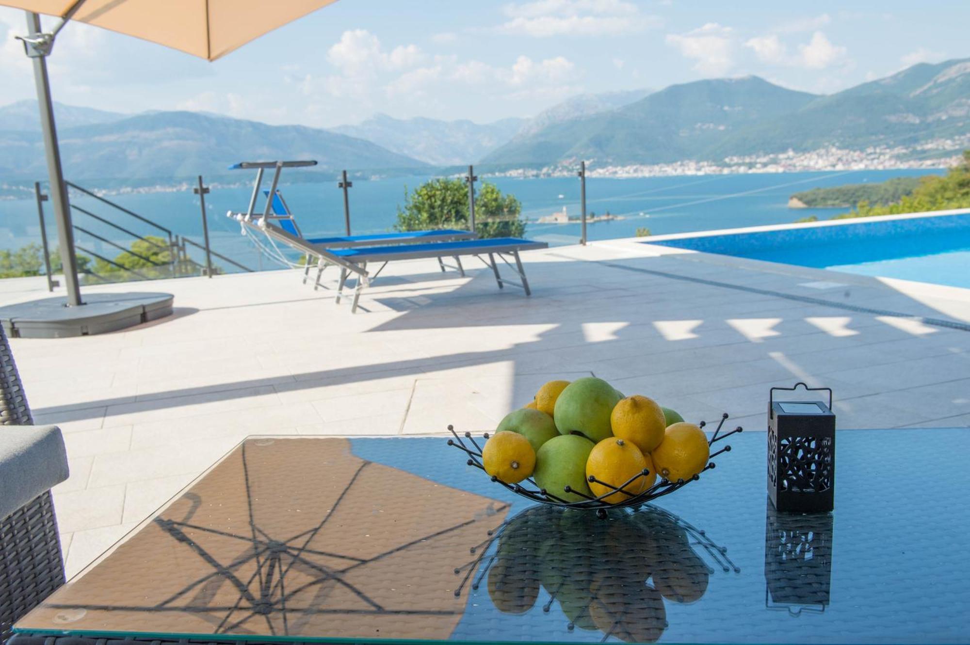 Villa Vista Azzurra ティヴァト エクステリア 写真