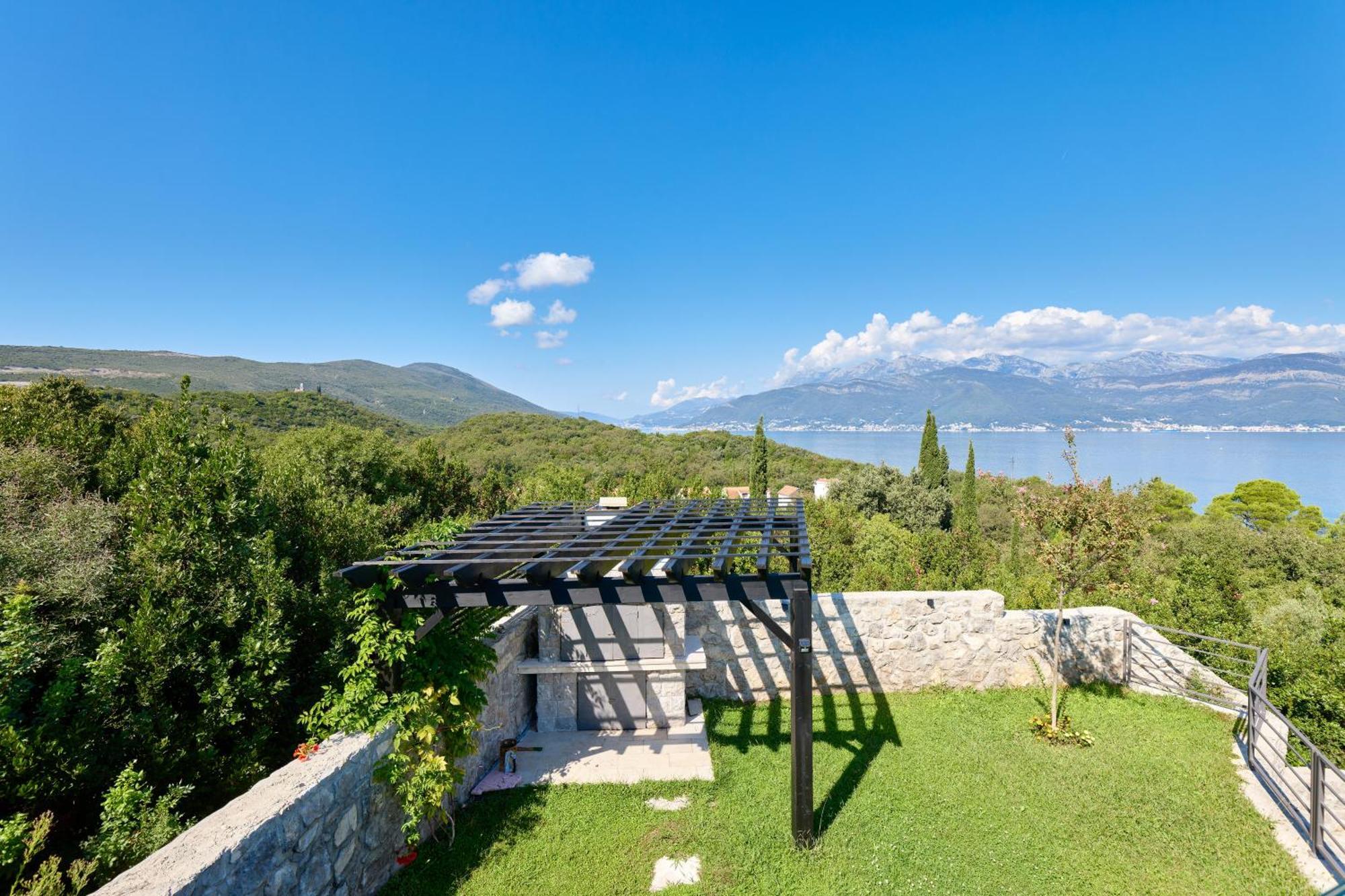 Villa Vista Azzurra ティヴァト エクステリア 写真